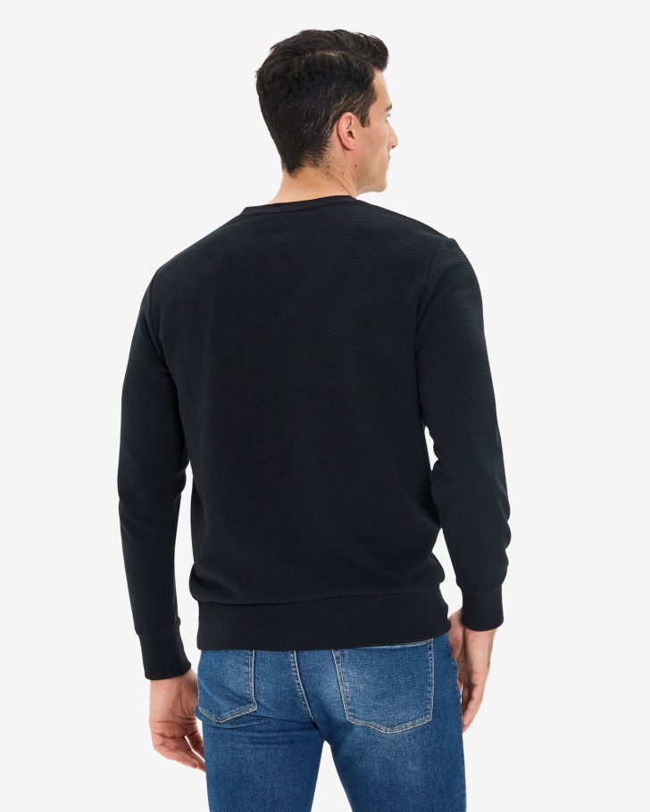 Camisa Masculina Savian Com Decote Em V Fila Preta