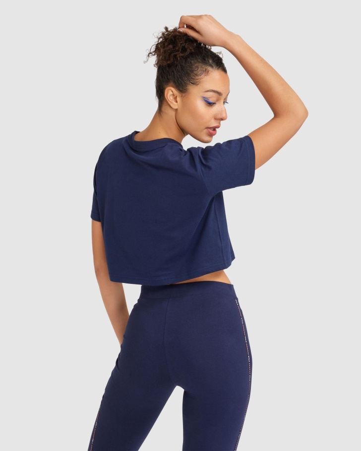 Camiseta Floral Feminina Azul Marinho Fila