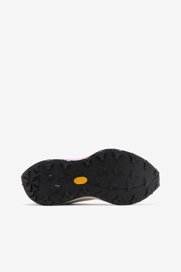 Corredor R1 Feminino X Barneys Fila Branco/rosa Glo/preto