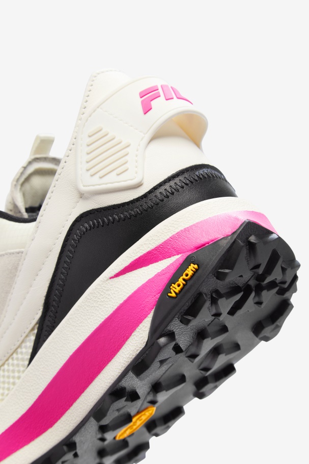 Corredor R1 Feminino X Barneys Fila Branco/rosa Glo/preto