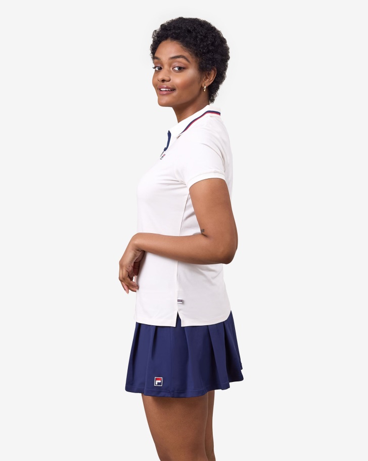 Linha De Pólo De Monica Nuvem