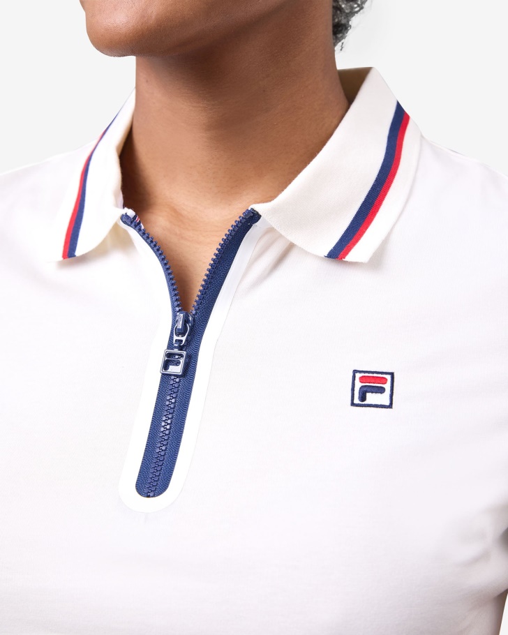 Linha De Pólo De Monica Nuvem